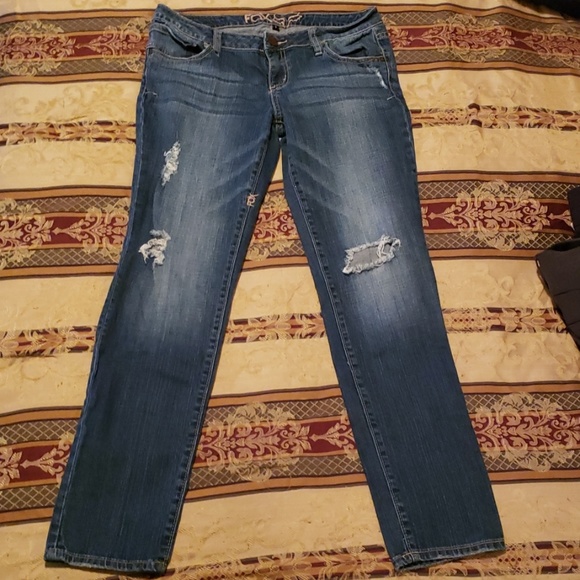 Women's Distressed Skinny Jean - Picture 1 of 3